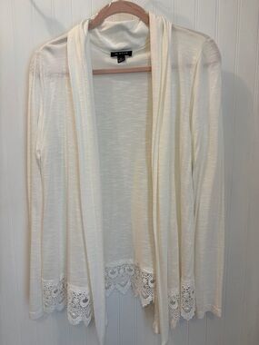 A. Byer Cream Open-Front Cardigan with Lace Hem size Large